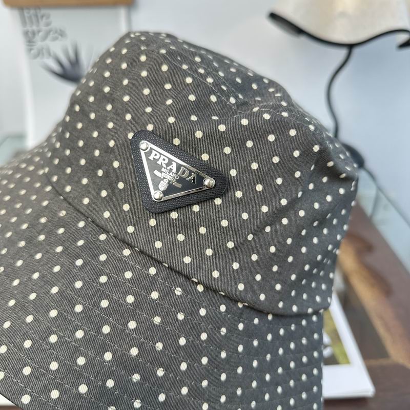 Prada hat (101)