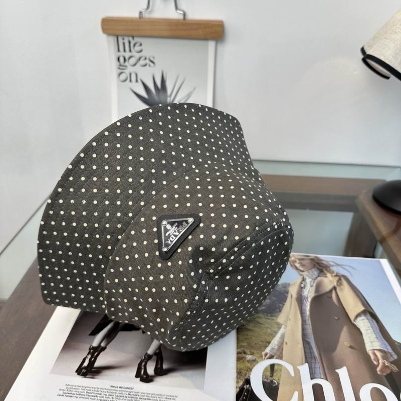 Prada hat (99)