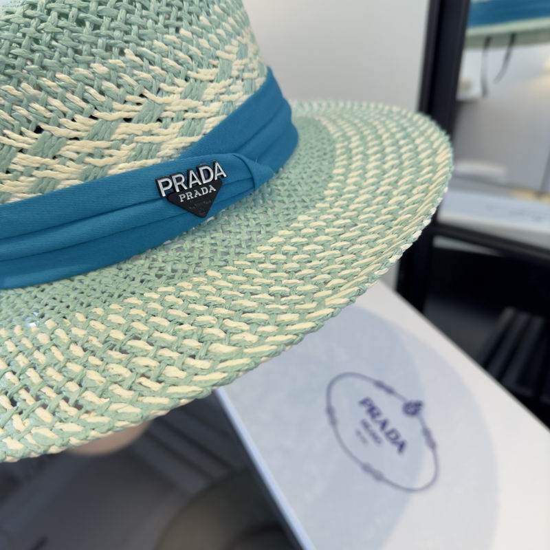 Prada top hat (931)