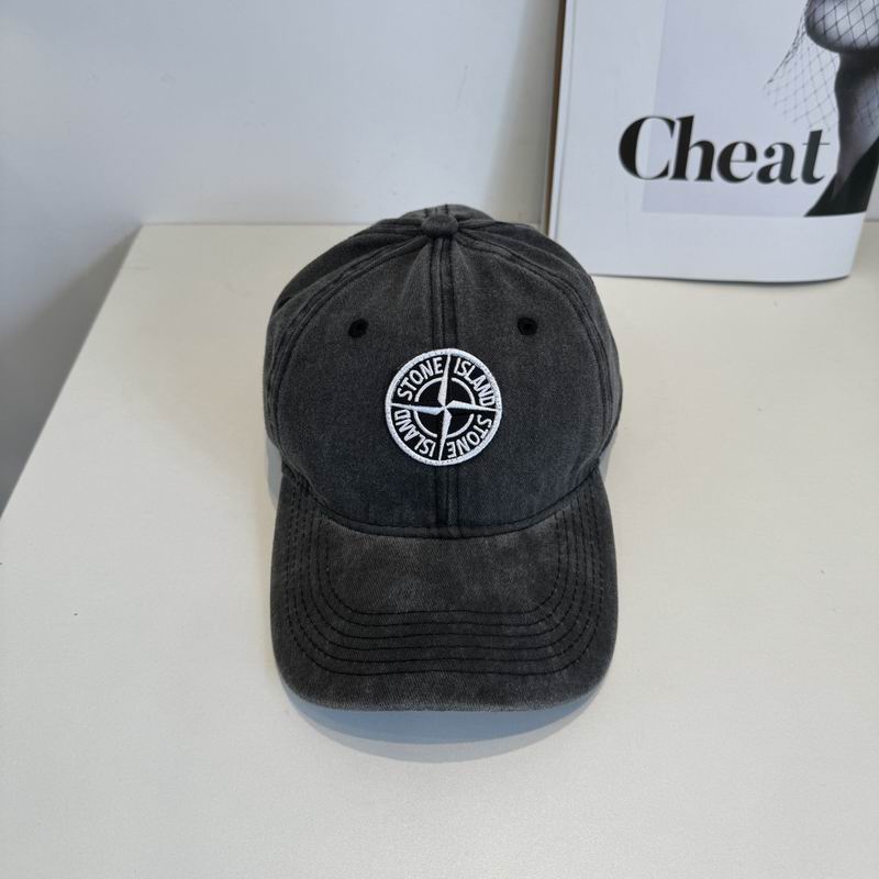 Stone Island cap (511)