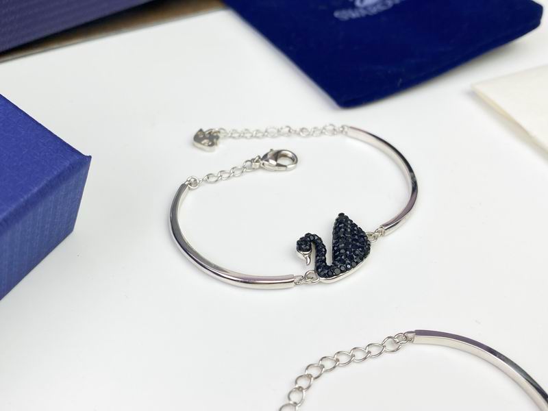 Swarovski Bracelet  04yxs17 (4)