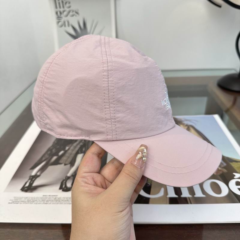 The North Face cap (199)