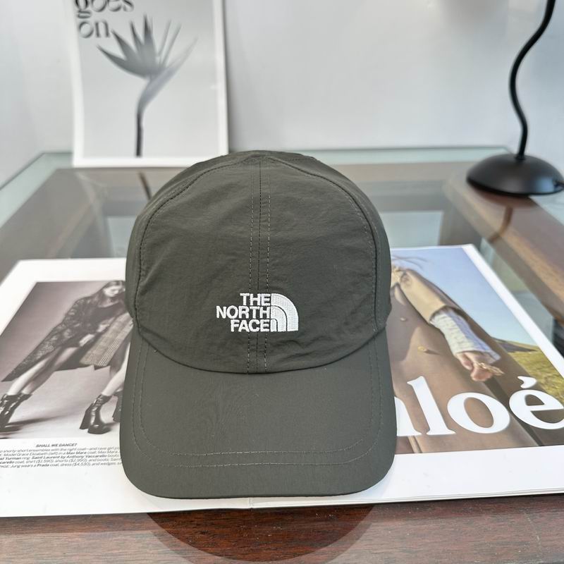The North Face cap (242)
