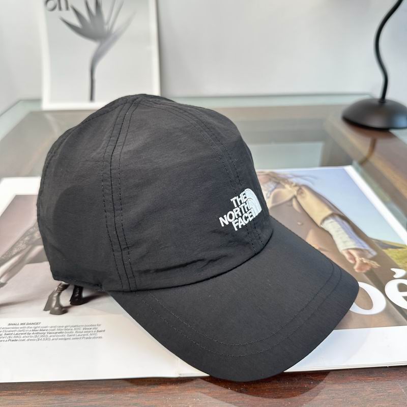 The North Face cap (251)