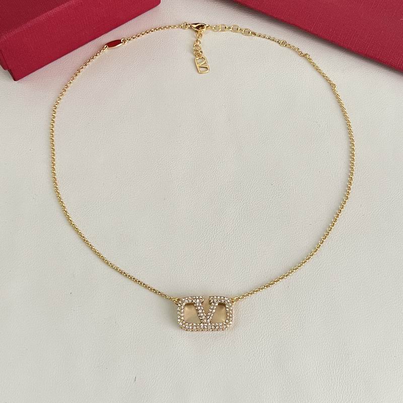Valentino  Necklace 05yxs08 (4)