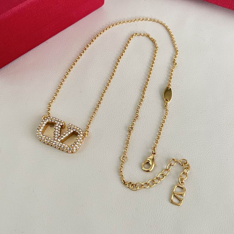 Valentino  Necklace 05yxs08 (5)