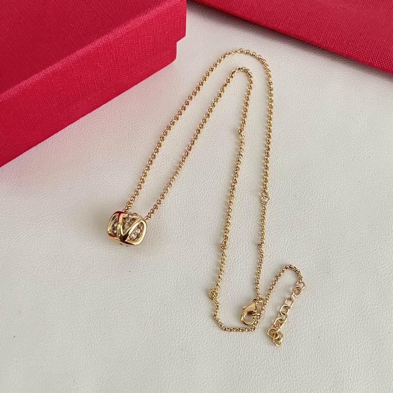 Valentino  Necklace 05yxs09 (6)