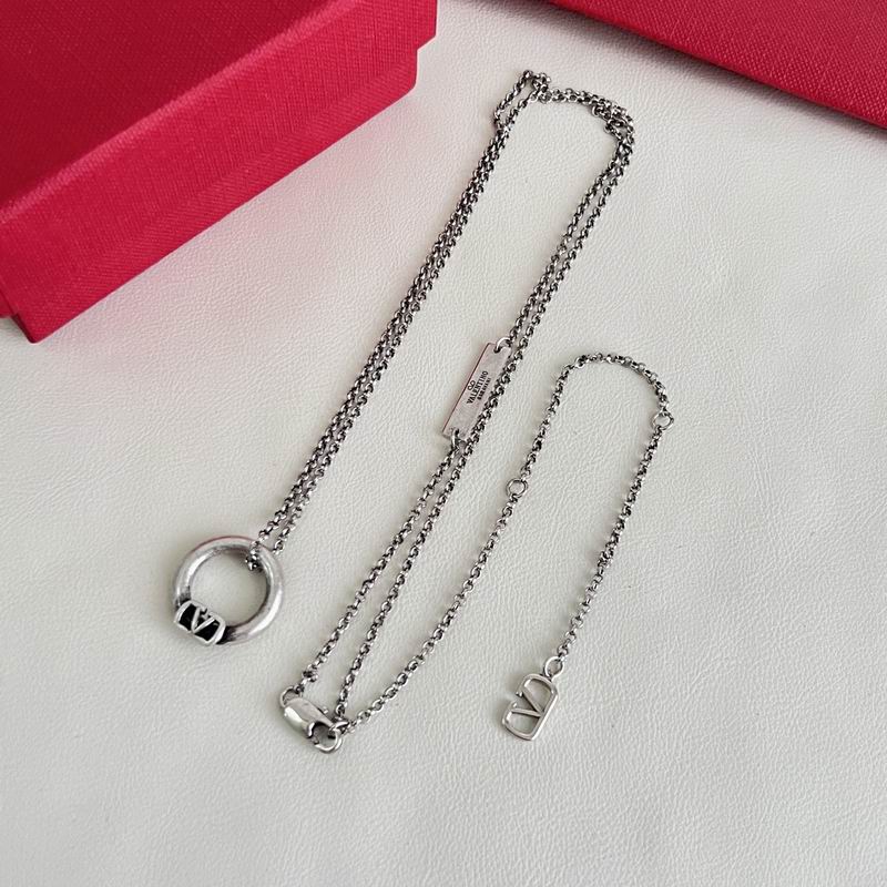 Valentino  Necklace 05yxs10 (6)