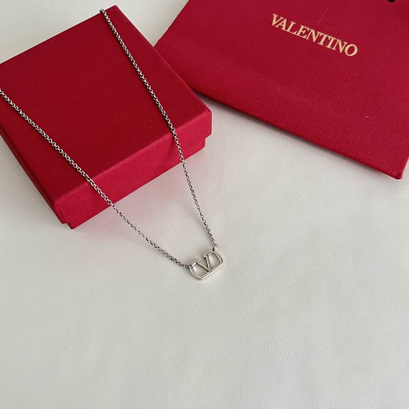 Valentino  Necklace 05yxs11 (2)