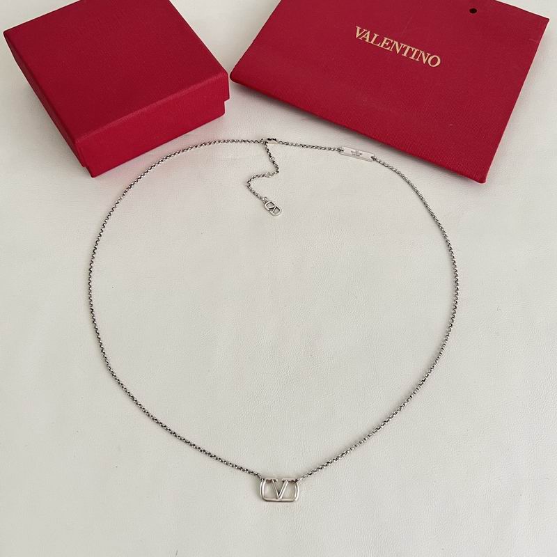 Valentino  Necklace 05yxs11 (3)