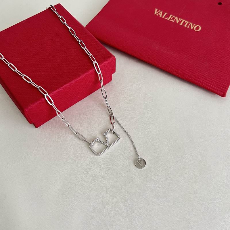 Valentino  Necklace 05yxs12 (1)