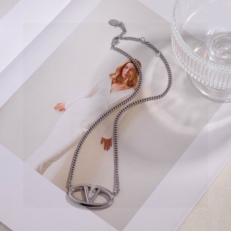 Valentino  Necklace 05yxs15 (2)