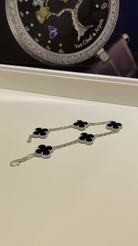 Van Cleef & Arpels  Bracelet  05yxs01 (6)