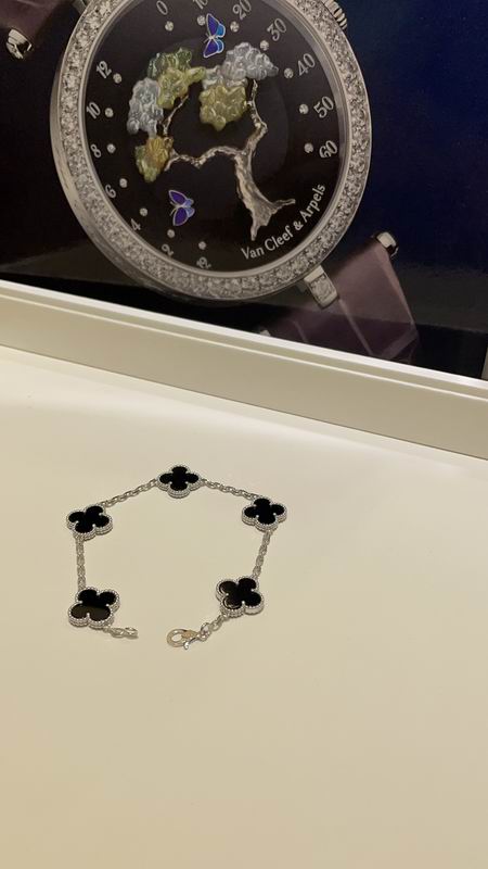 Van Cleef & Arpels  Bracelet  05yxs01 (7)