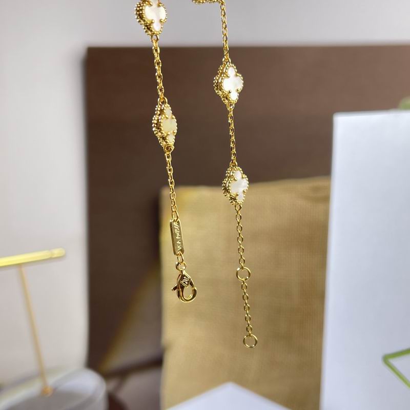 Van Cleef & Arpels  Bracelet  05yxs04 (30)