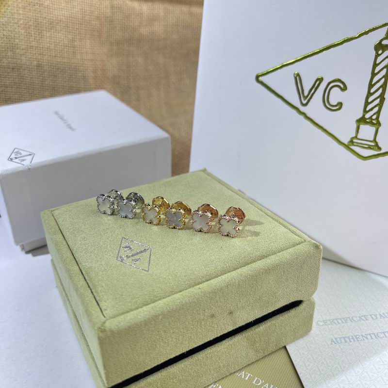 Van Cleef & Arpels  Earring 05yxs04 (1)