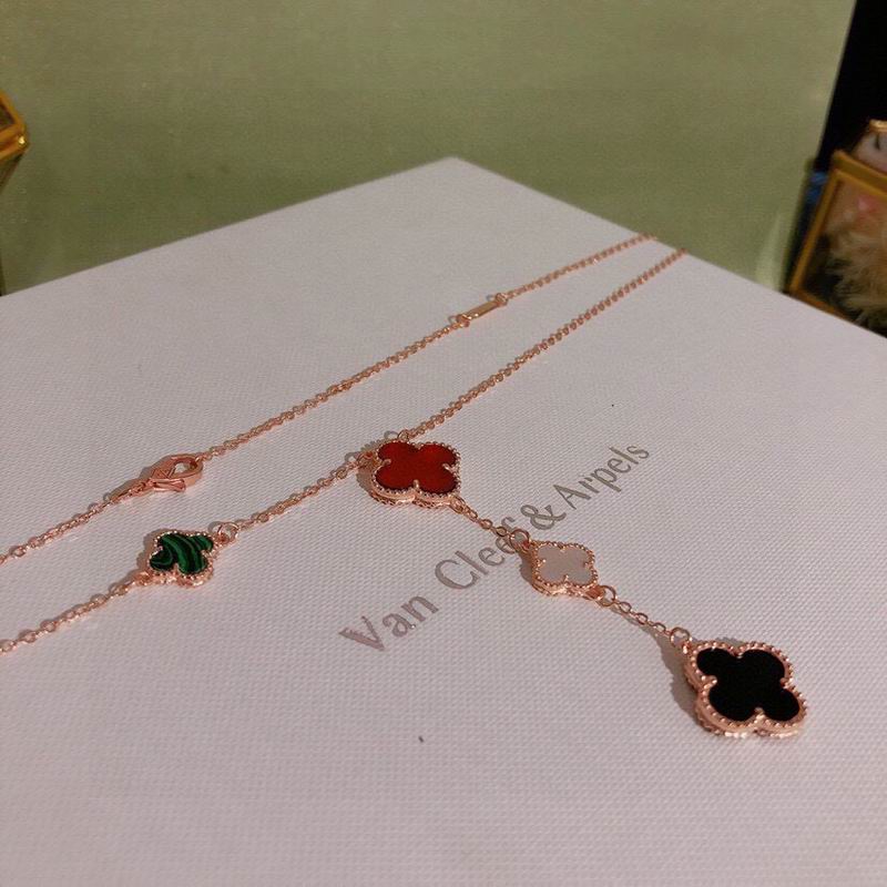 Van Cleef & Arpels  Suits 05yxs01 (6)