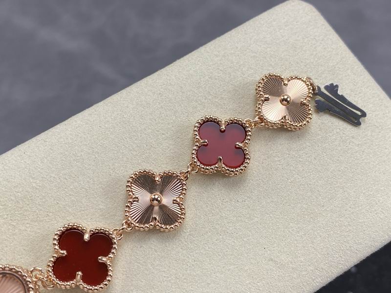 Van Cleef & Arpels 23mm 07 (10)