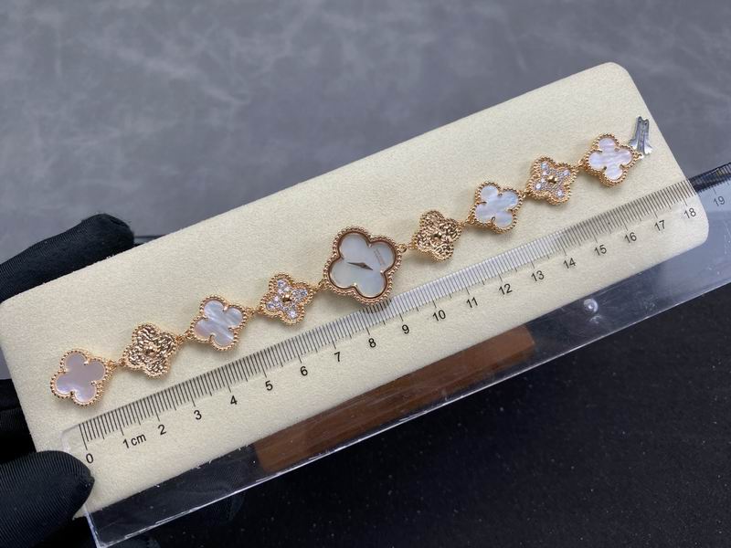 Van Cleef & Arpels 23mm 07 (16)