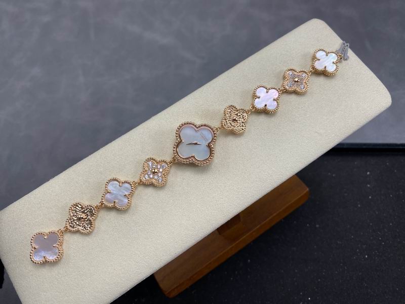 Van Cleef & Arpels 23mm 07 (22)