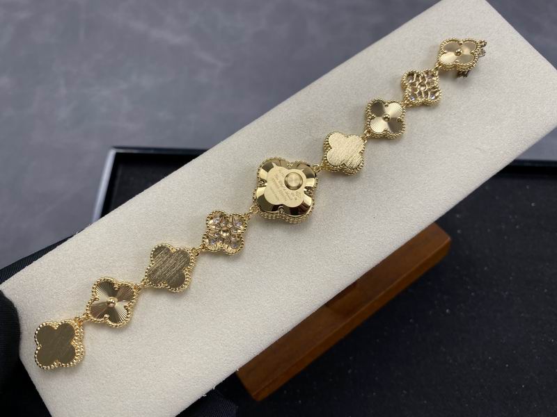Van Cleef & Arpels 23mm 07 (31)