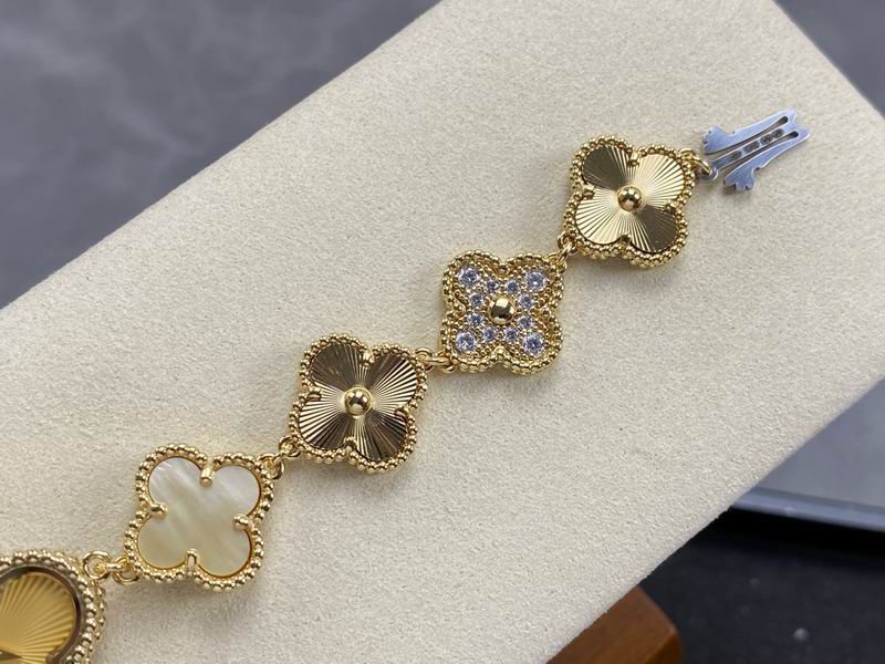 Van Cleef & Arpels 23mm 07 (35)