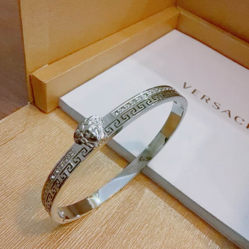 Versace Bracelet  05yxs03 (13)