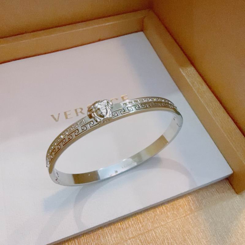 Versace Bracelet  05yxs03 (9)