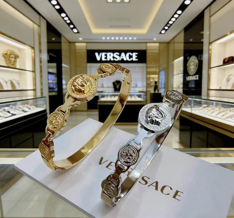 Versace Bracelet  05yxs06 (9)