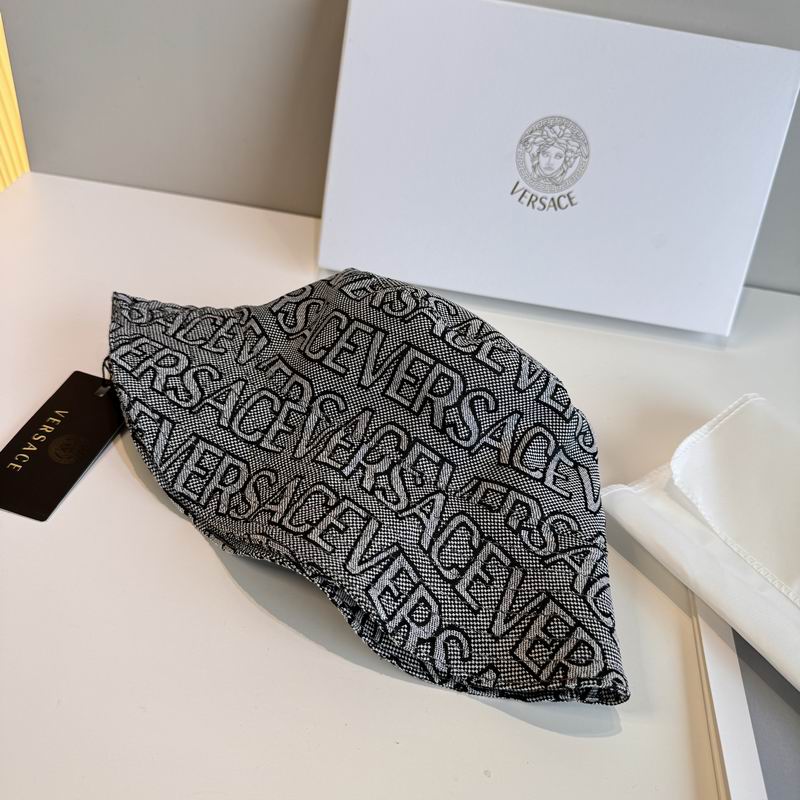 Versace hat dx (385)