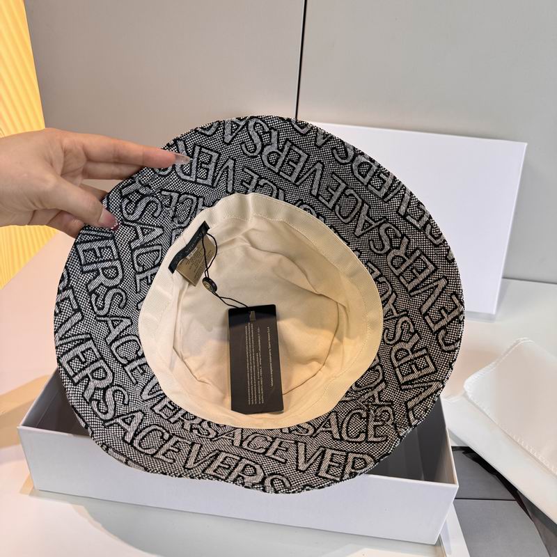 Versace hat dx (387)