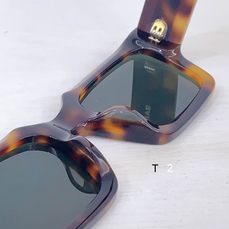 YSL M249 61 15-148 B08