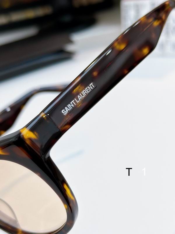 YSL S815 56 20-140 A08
