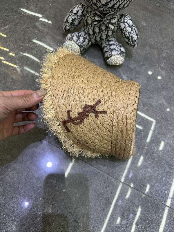 YSL Visor dx (420)