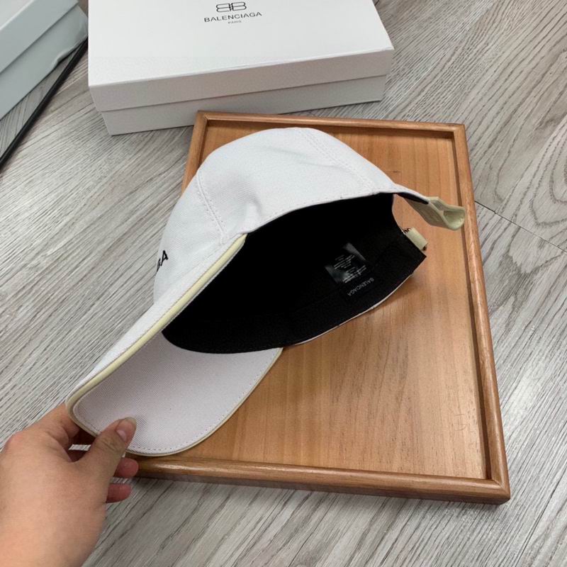 Balenciaga Cap (1903)