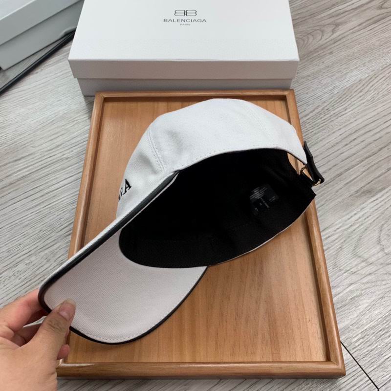 Balenciaga Cap (1921)
