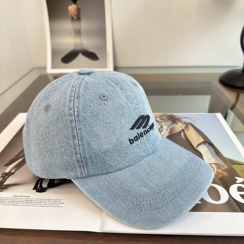 Balenciaga Cap (825)
