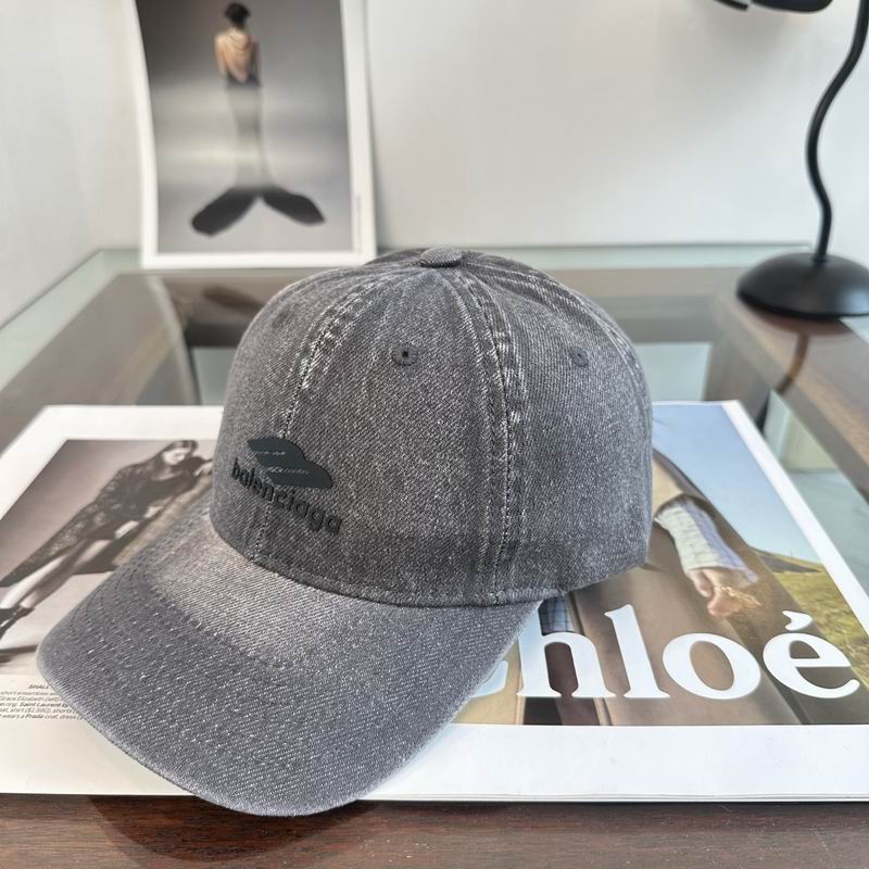 Balenciaga Cap (843)