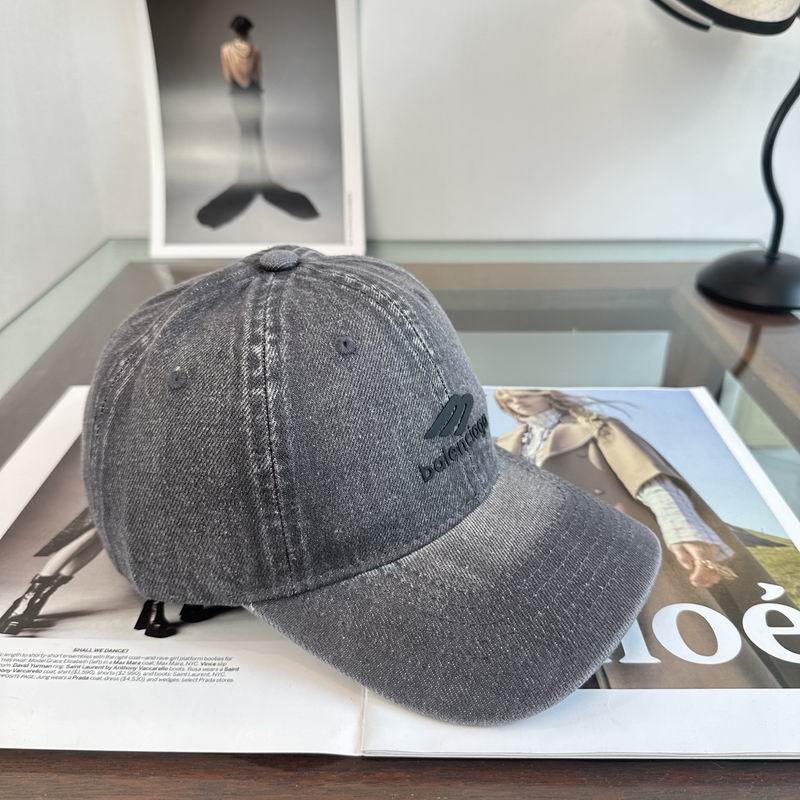 Balenciaga Cap (844)