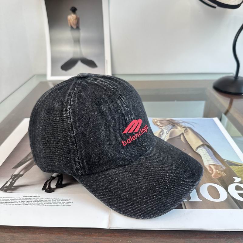 Balenciaga Cap (853)