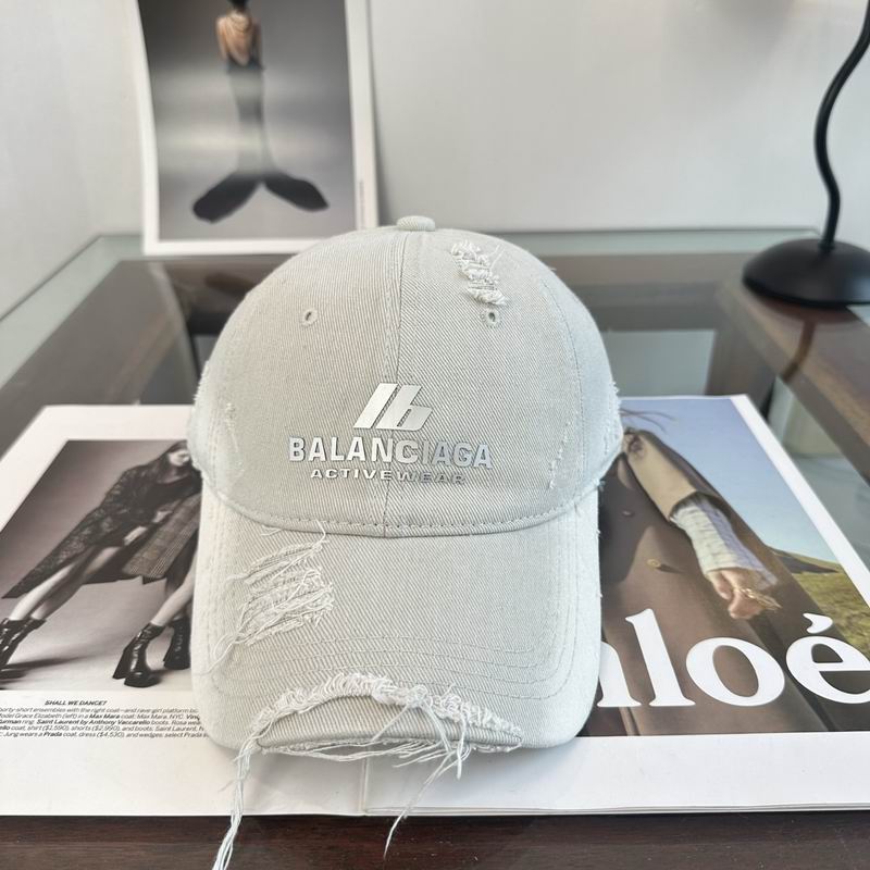 Balenciaga Cap (883)