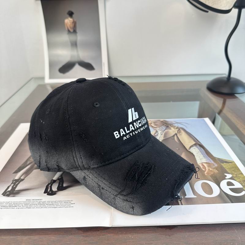Balenciaga Cap (901)