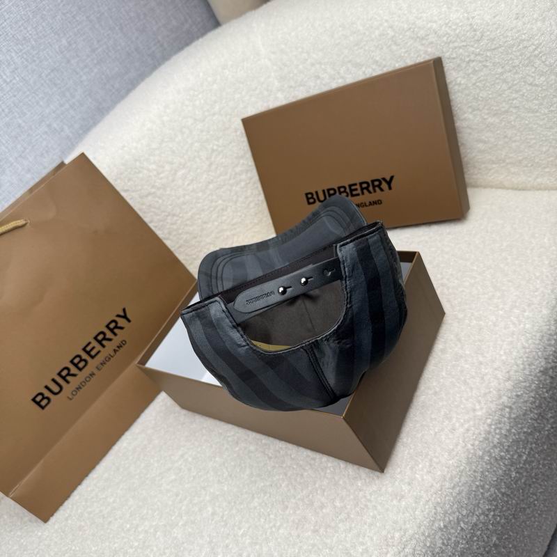 Burberry Cap (248)