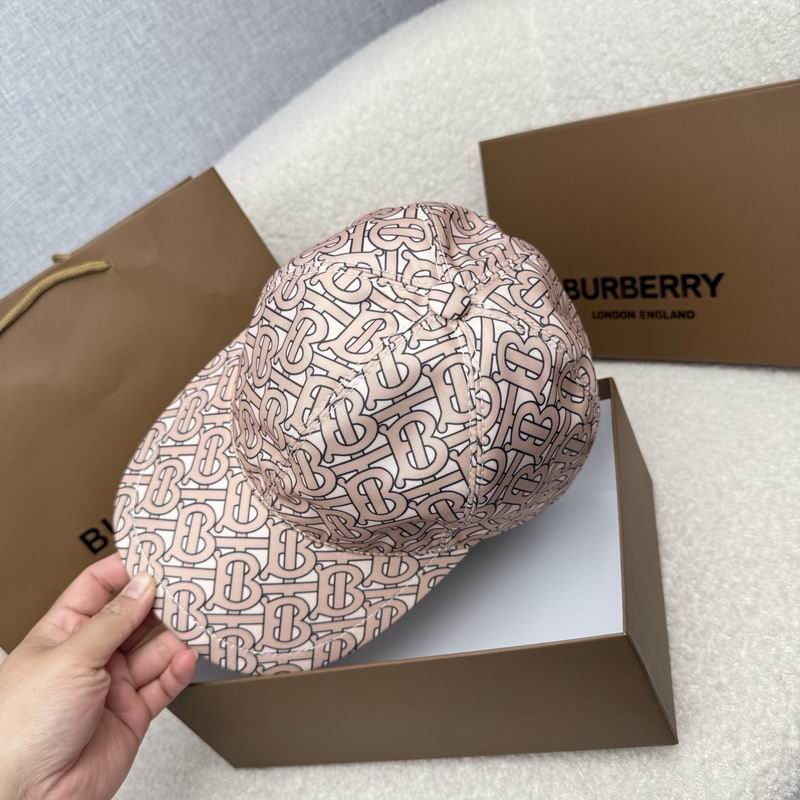 Burberry Cap (256)