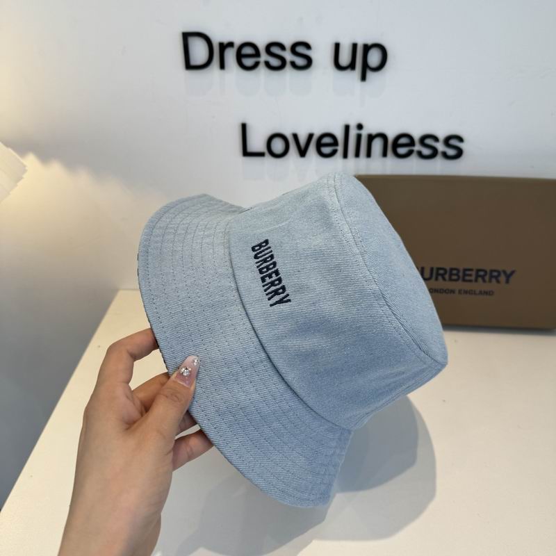Burberry Hat (550)