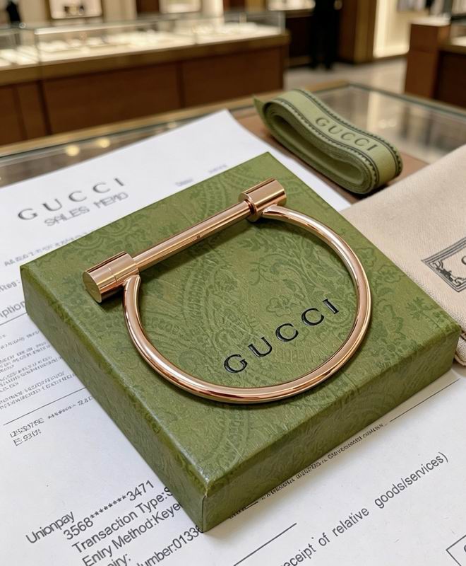 Gucci Bracelet 04yxs299 (13)