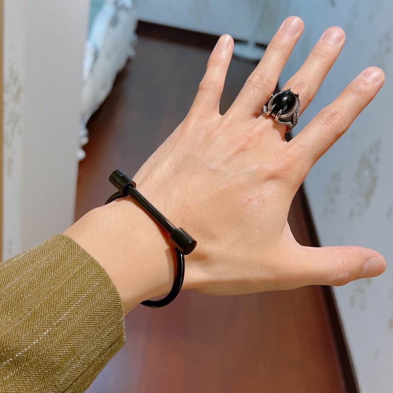 Gucci Bracelet 04yxs299 (21)