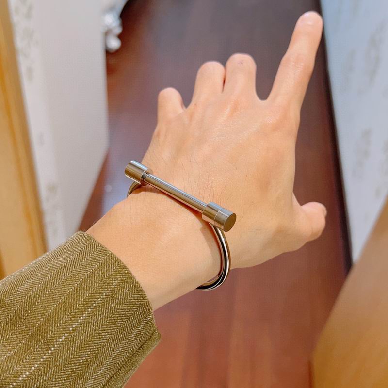 Gucci Bracelet 04yxs299 (9)