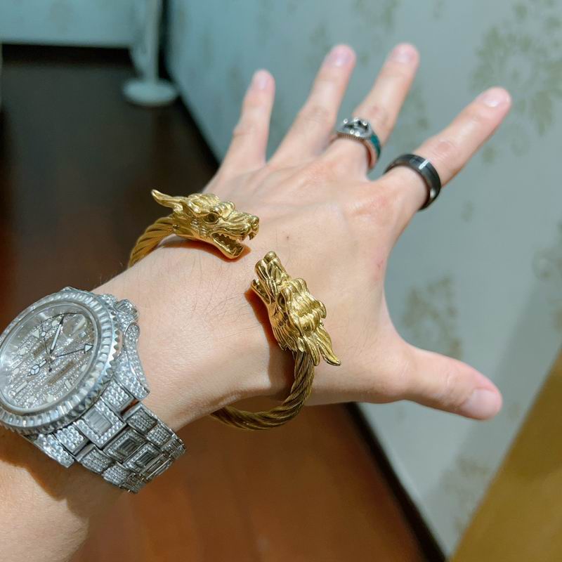 Gucci Bracelet 04yxs301 (3)