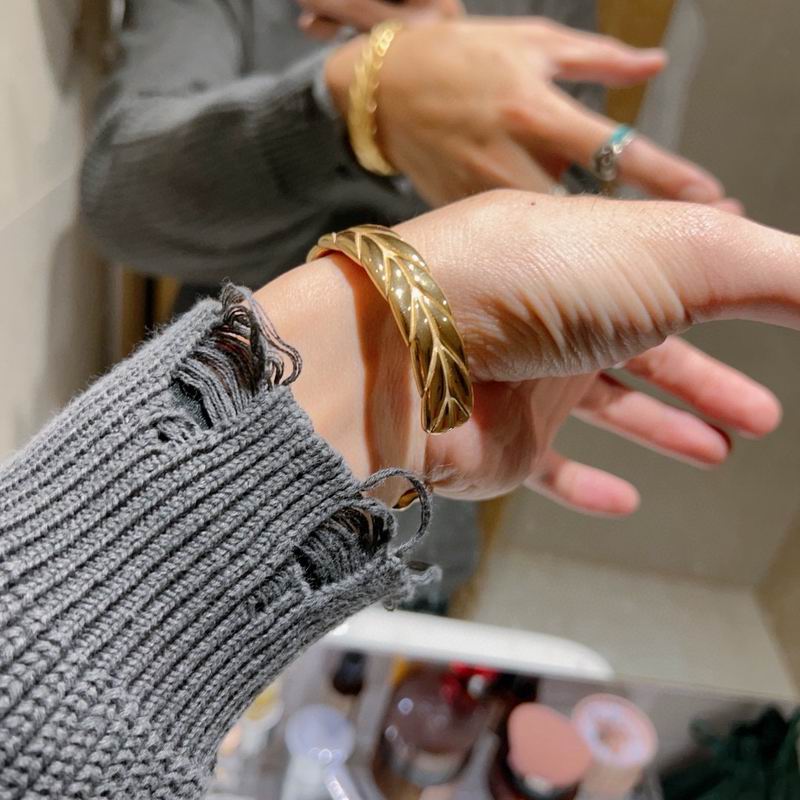 Gucci Bracelet 04yxs302 (4)